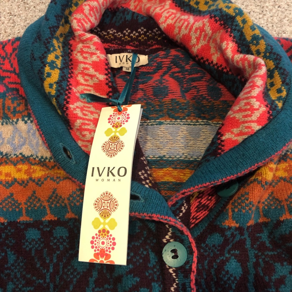 Cardigan sweater